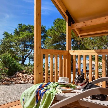 Glamping Ugljan Hotel Zadar Exterior photo